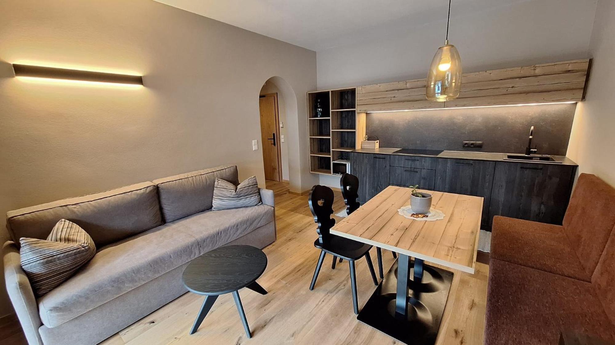 Alpenspitz Appartements - Garni - B&B Racines Εξωτερικό φωτογραφία