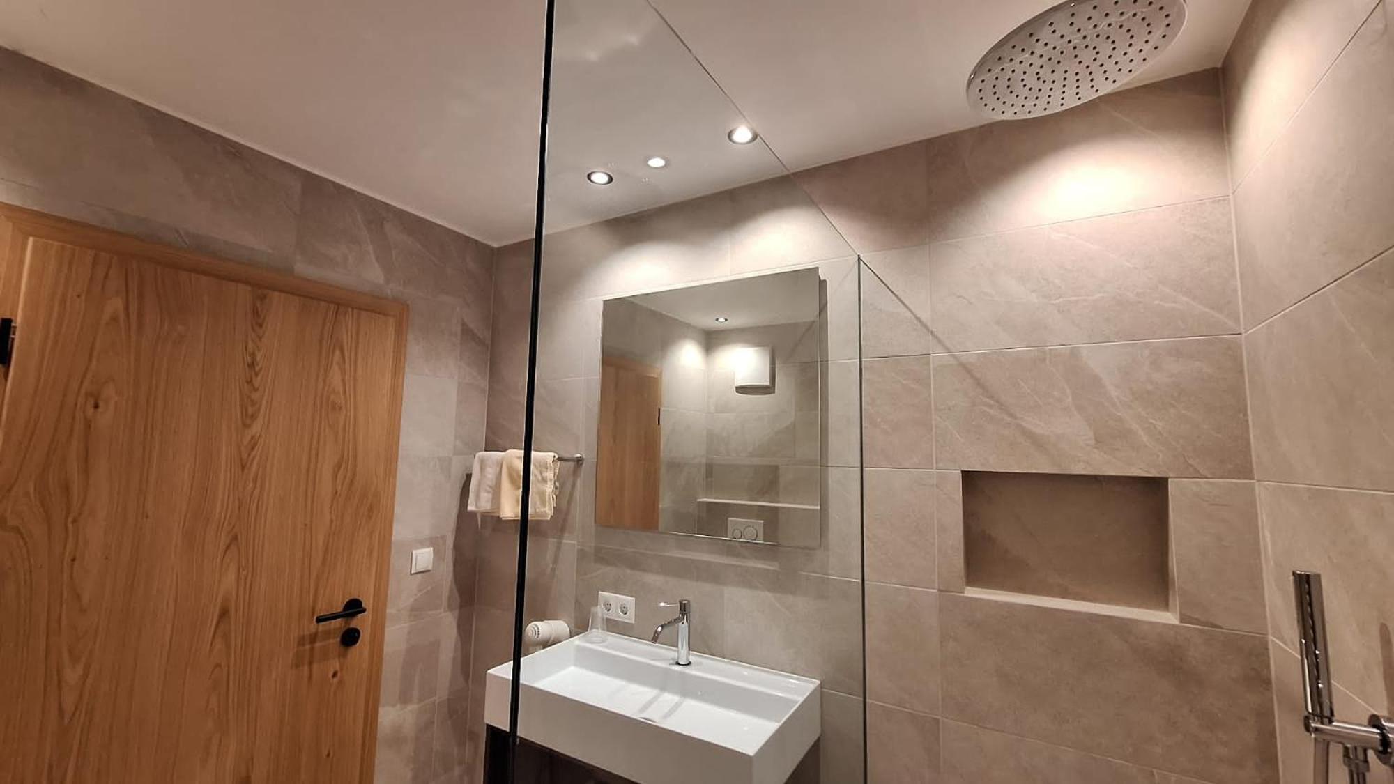Alpenspitz Appartements - Garni - B&B Racines Εξωτερικό φωτογραφία