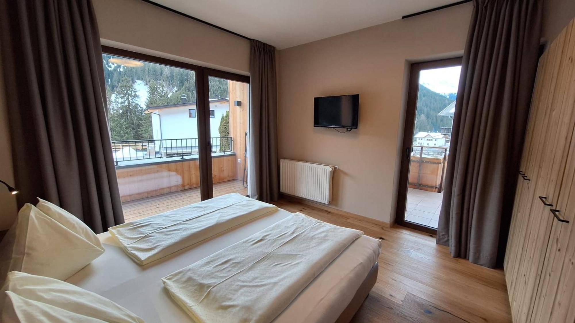 Alpenspitz Appartements - Garni - B&B Racines Εξωτερικό φωτογραφία