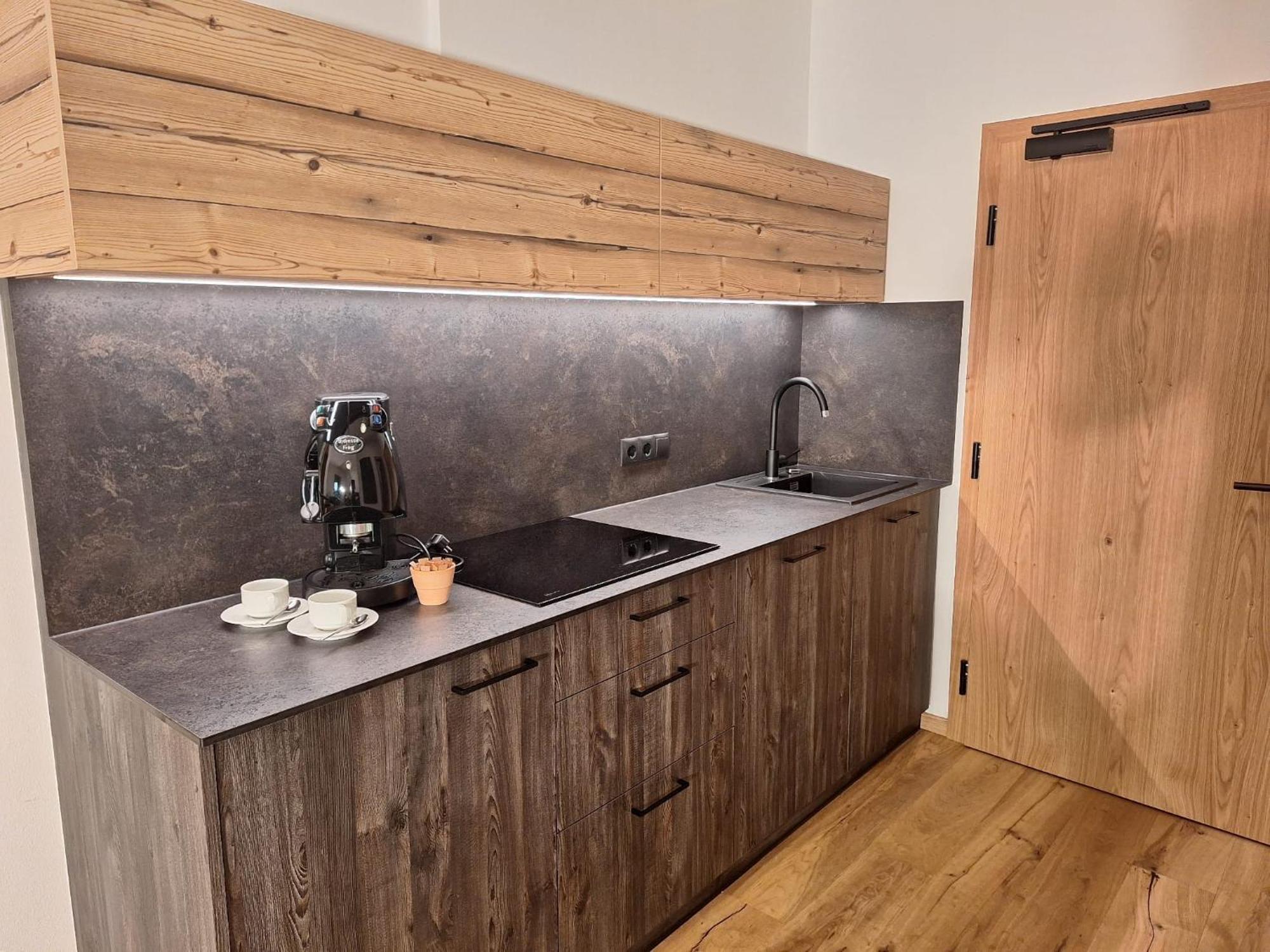 Alpenspitz Appartements - Garni - B&B Racines Εξωτερικό φωτογραφία